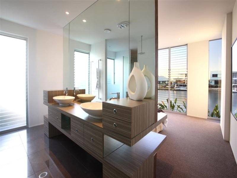 8 Columba Place, Pelican Waters QLD 4551