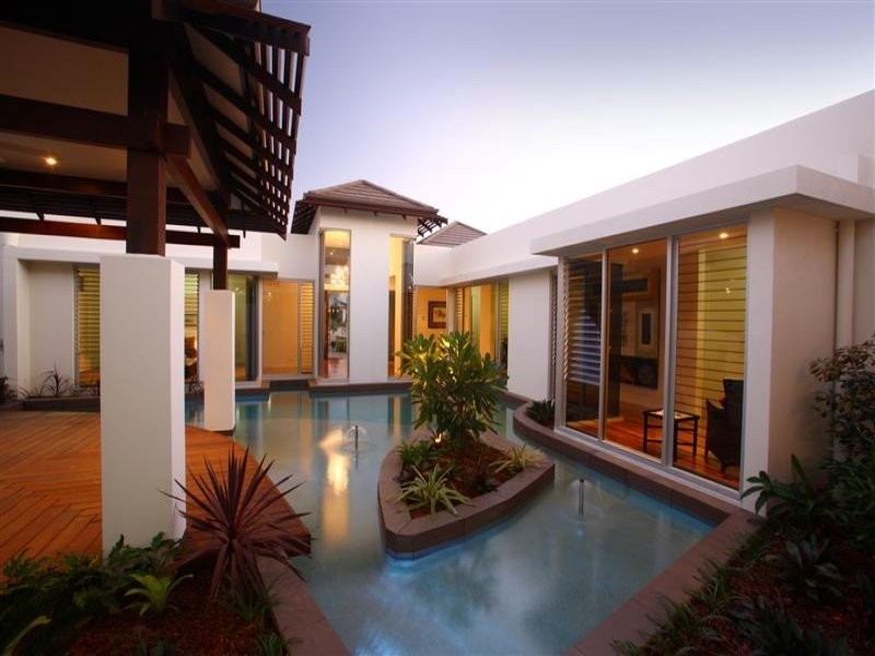 8 Columba Place, Pelican Waters QLD 4551