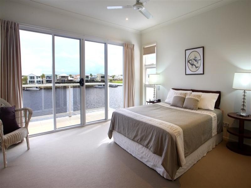 56 Sunbird Chase, Parrearra QLD 4575