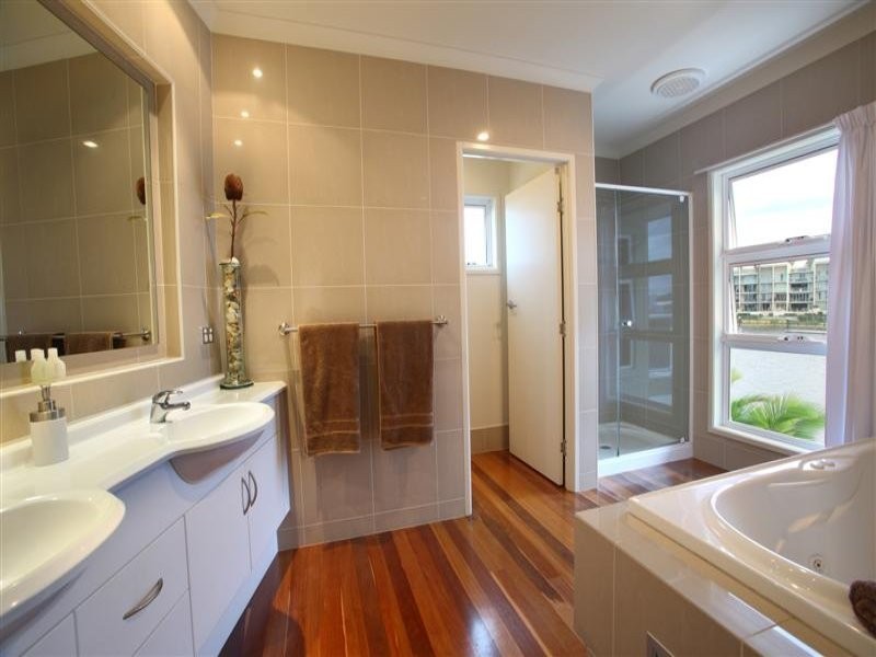 56 Sunbird Chase, Parrearra QLD 4575