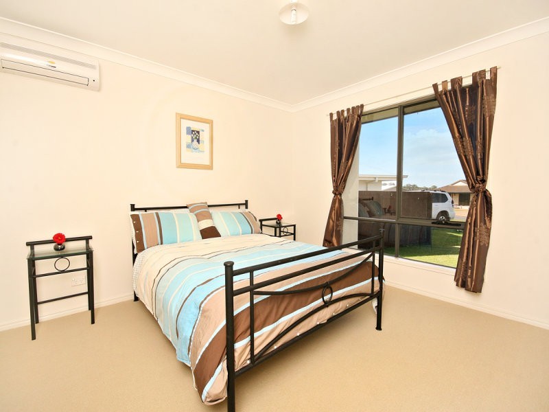 12 Heights Road, Beerwah QLD 4519