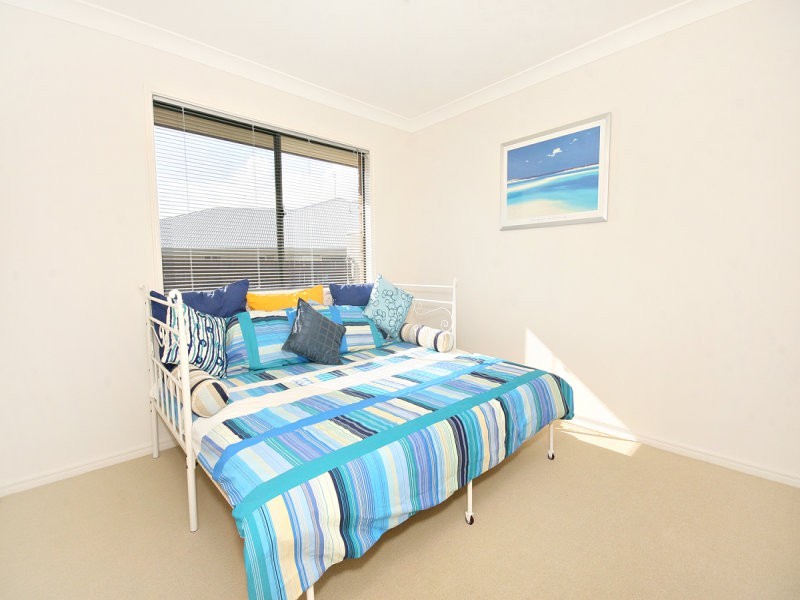 12 Heights Road, Beerwah QLD 4519
