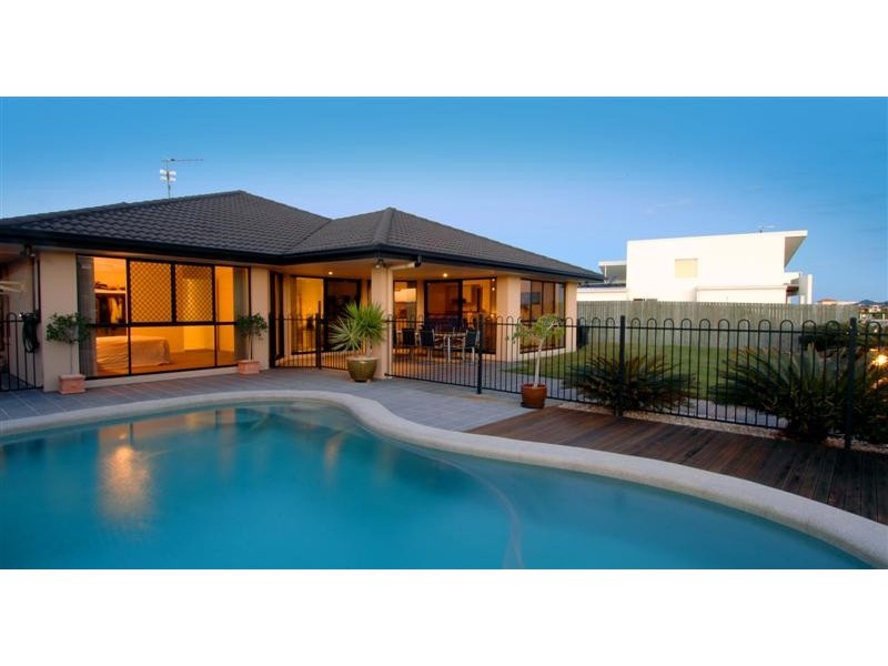 54 Sunbird Chase, Buddina QLD 4575