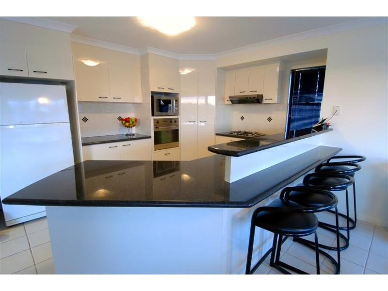 54 Sunbird Chase, Buddina QLD 4575
