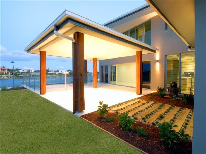 33 Barbuda Cct, Kawana Island QLD 4575