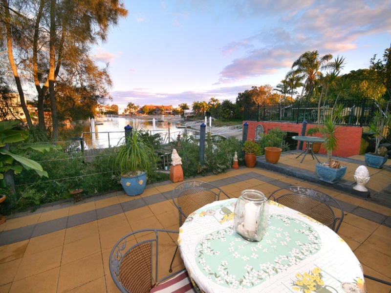 49 Tarcoola Avenue, Mooloolaba QLD 4557