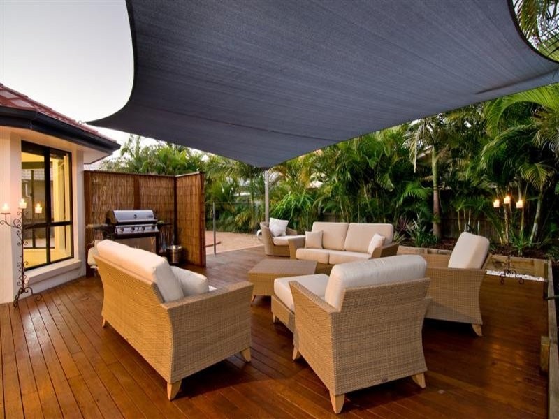 33 Bahamas Circuit, Kawana Island QLD 4575