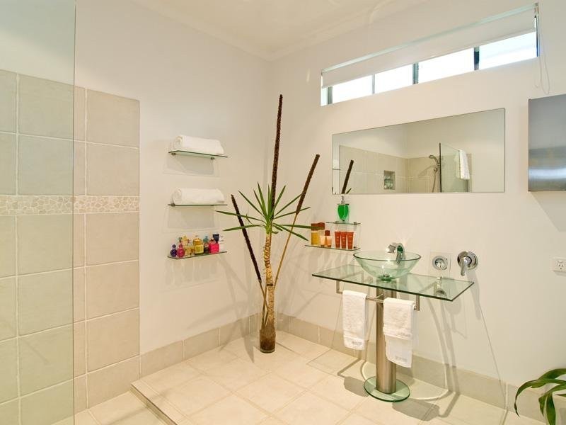 19 Cayman Place, Kawana Island QLD 4575