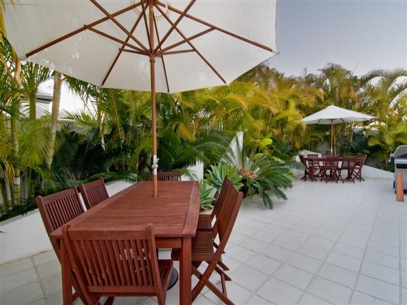 19 Cayman Place, Kawana Island QLD 4575