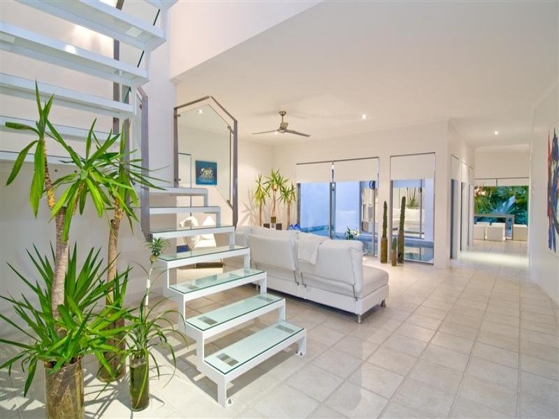 19 Cayman Place, Kawana Island QLD 4575