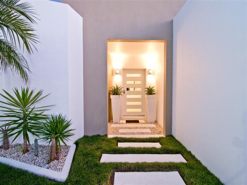 19 Cayman Place, Kawana Island QLD 4575