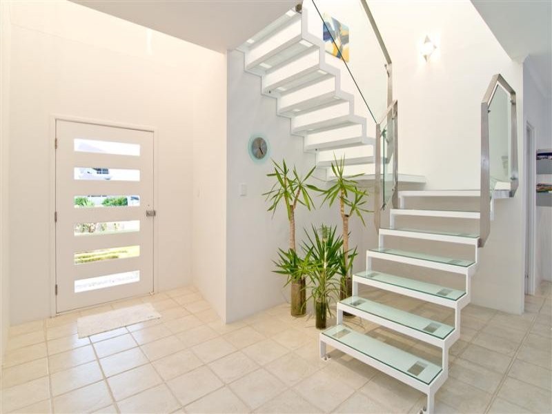 19 Cayman Place, Kawana Island QLD 4575