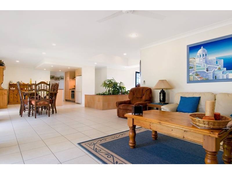 21 Mykonos Court, Kawana Island QLD 4575