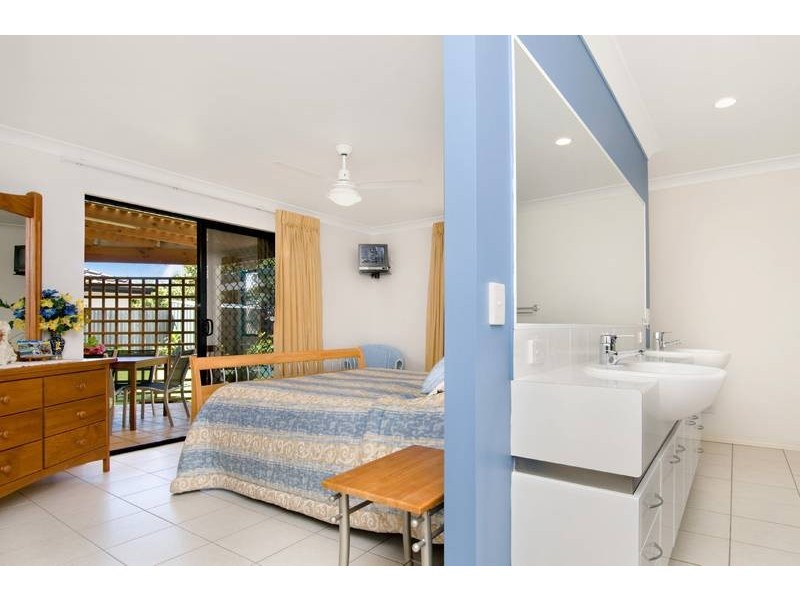 21 Mykonos Court, Kawana Island QLD 4575