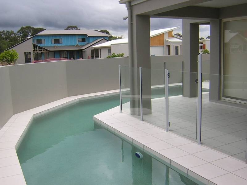 18 Tarawa Street, Kawana Island QLD 4575