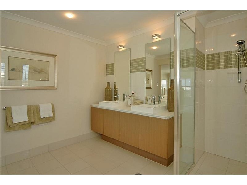 2 Tiller Street, Wurtulla QLD 4575