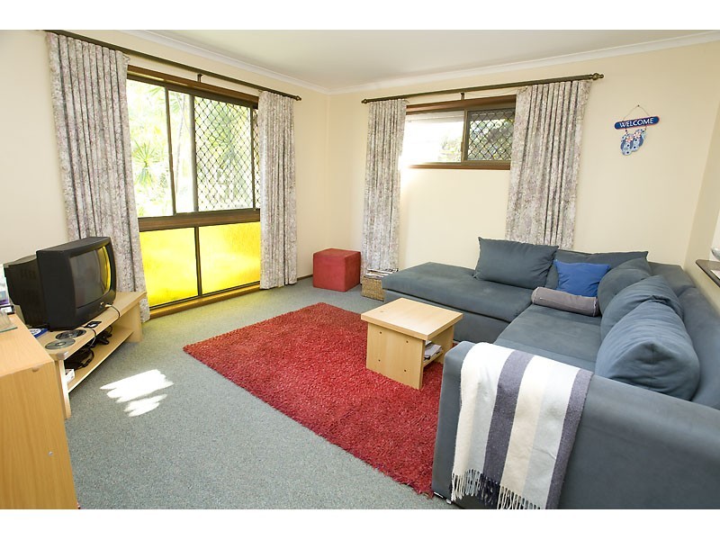 9 Kardinia Street, Minyama QLD 4575