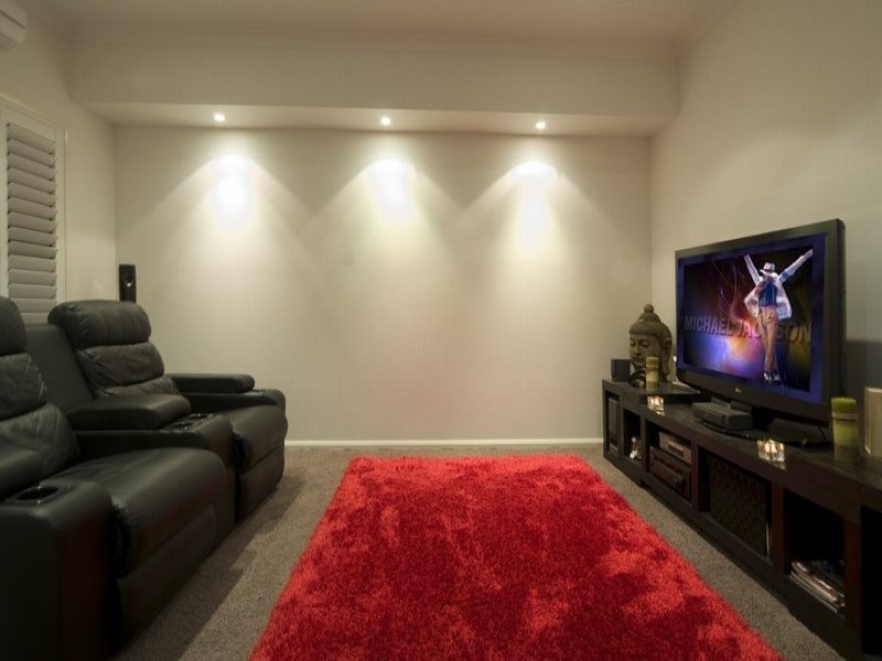 10 Jersey Place, Kawana Island QLD 4575