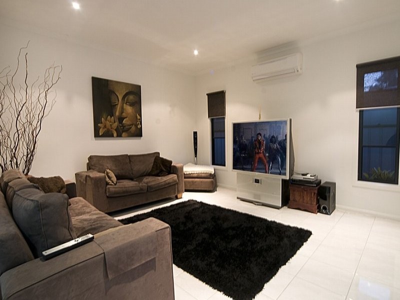 10 Jersey Place, Kawana Island QLD 4575