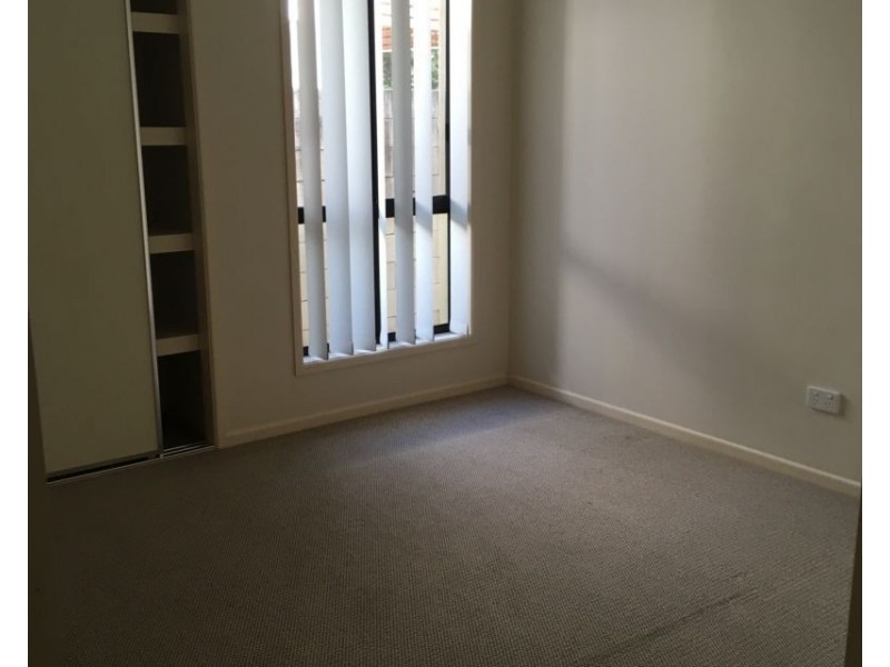 8 Zante Lane, Kawana Island QLD 4575