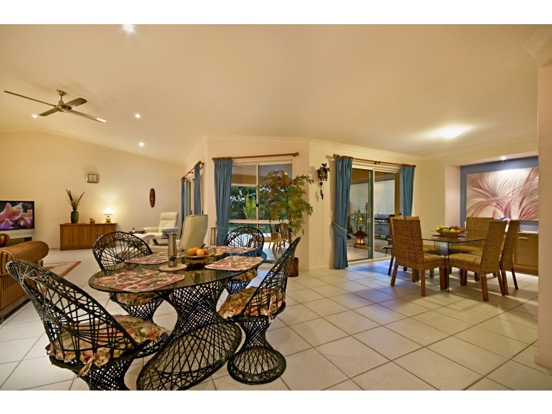 3 Majorca Place, Kawana Island QLD 4575