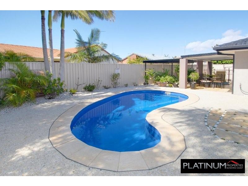 11 Kensington Drive, Minyama QLD 4575