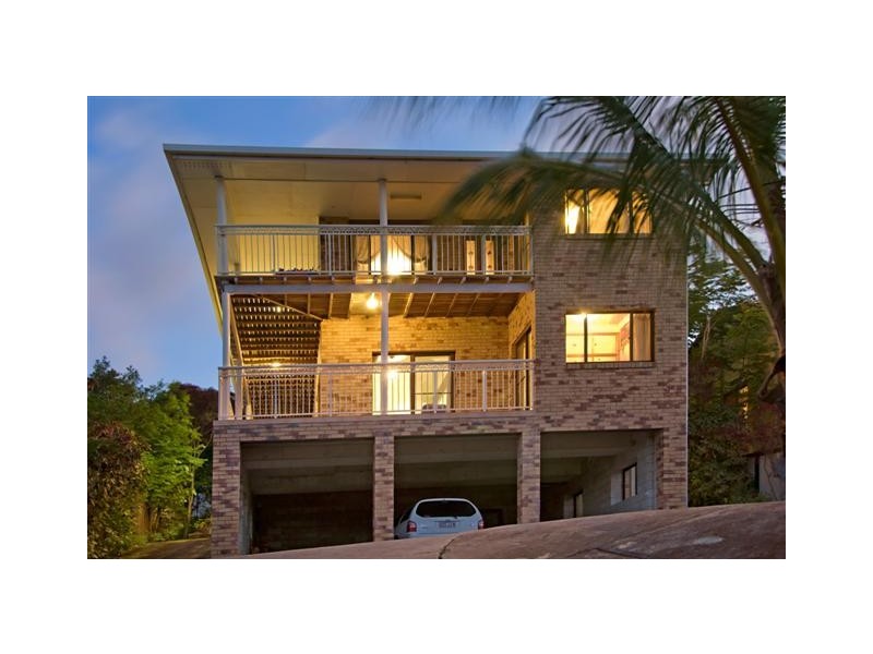 7 Yakola Parade, Alexandra Headland QLD 4572