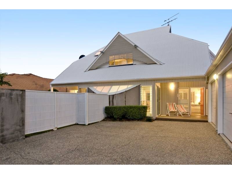 9 Ekala Street, Mountain Creek QLD 4557