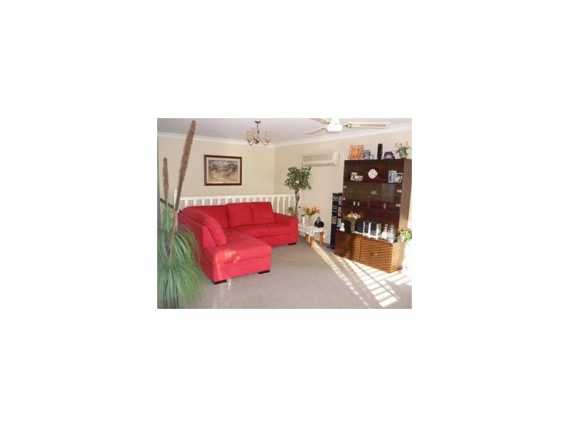 213 Nicklin Way, Warana QLD 4575