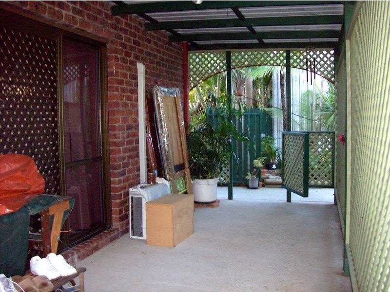 213 Nicklin Way, Warana QLD 4575