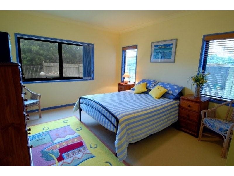 17 Oceanic Drive, Warana QLD 4575