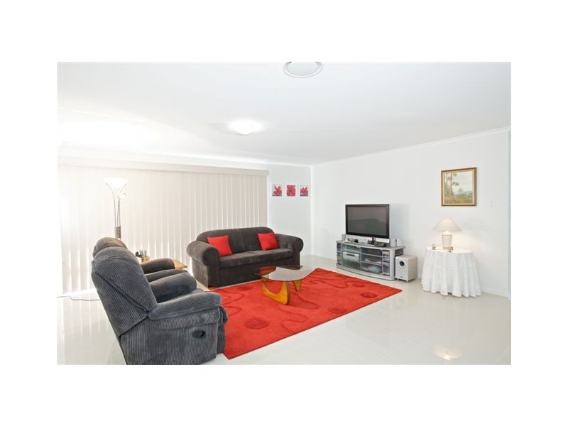 10 Mulgani Street, Warana QLD 4575