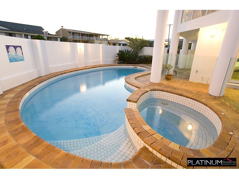 1 Bandalong Street, Buddina QLD 4575