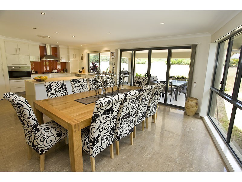 84 Glenfinnan Court, Forest Glen QLD 4556
