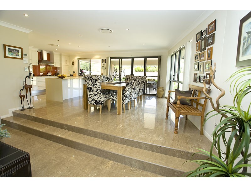 84 Glenfinnan Court, Forest Glen QLD 4556