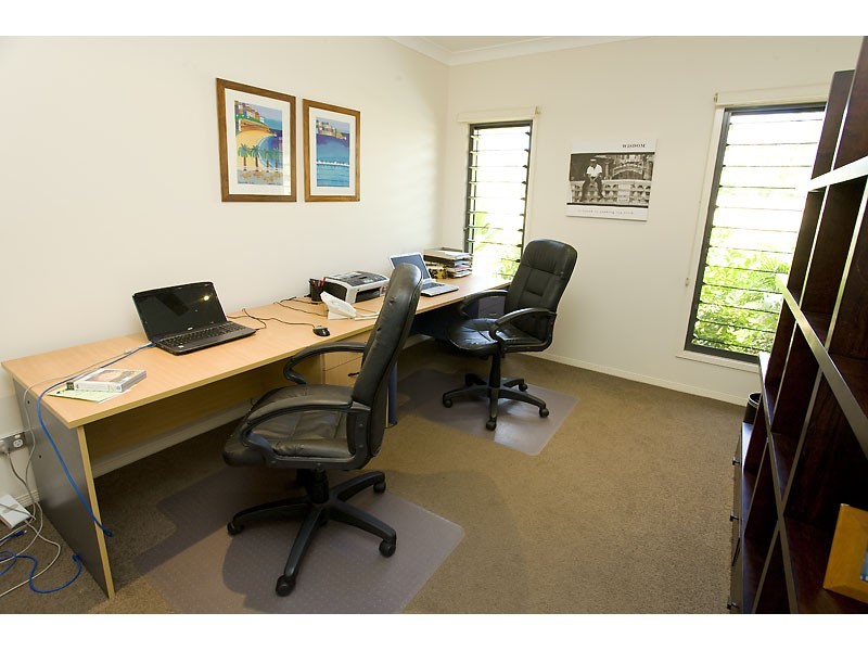 84 Glenfinnan Court, Forest Glen QLD 4556
