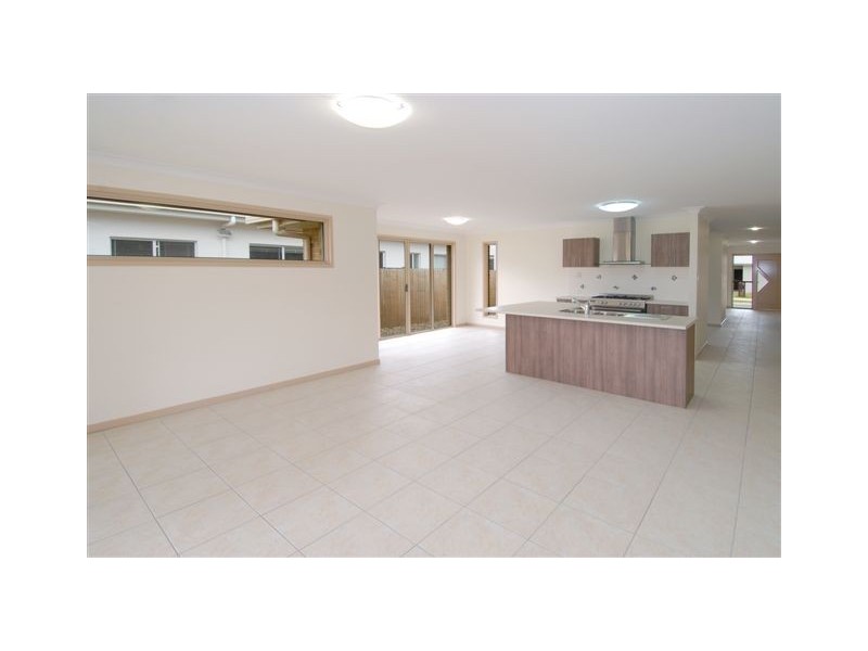 88 O’Reilly Drive, Caloundra West QLD 4551