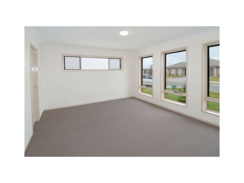 88 O’Reilly Drive, Caloundra West QLD 4551