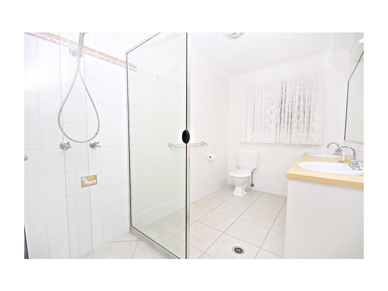 4 Bracken Place, Currimundi QLD 4551