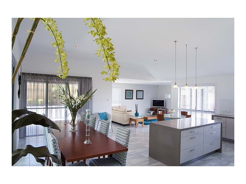 162 The Avenue, Peregian Springs QLD 4573