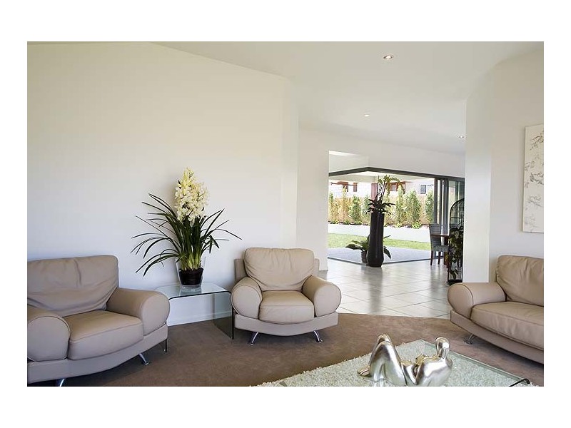 162 The Avenue, Peregian Springs QLD 4573