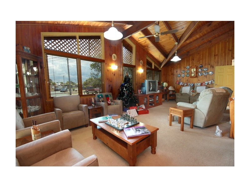 7 Arilpa Street, Warana QLD 4575