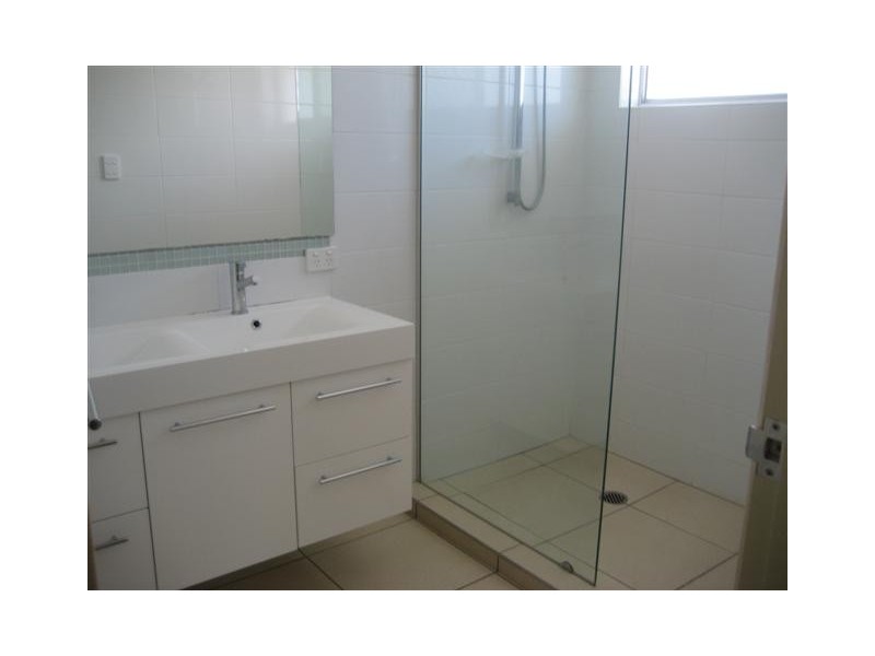 Warana QLD 4575