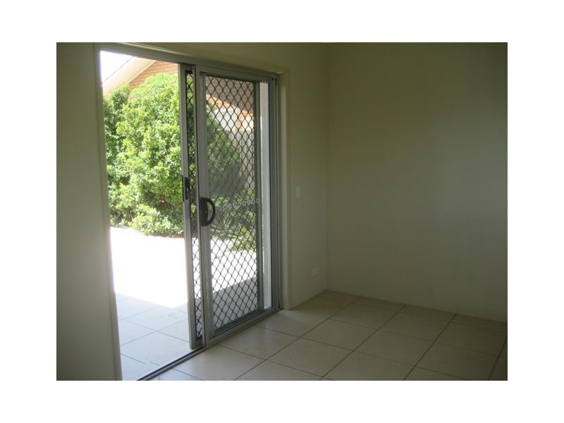 Warana QLD 4575
