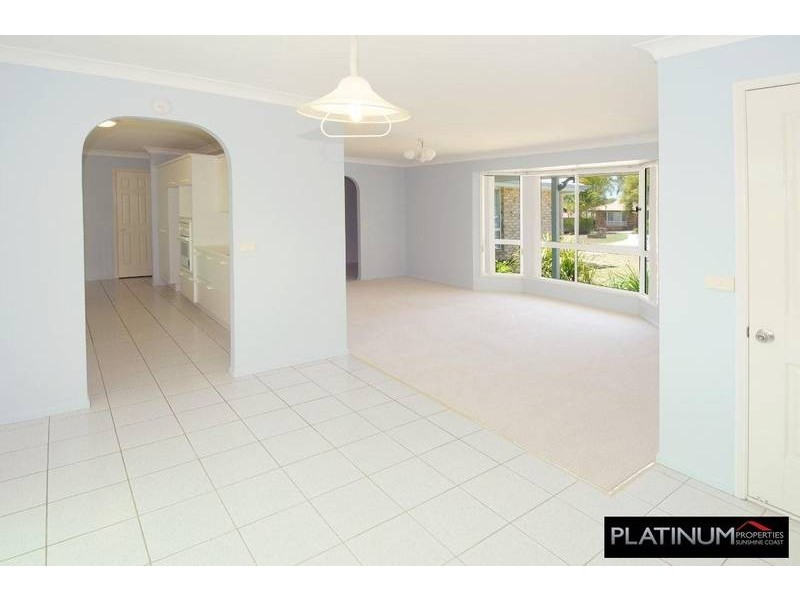 8 Rossiter Place, Aroona QLD 4551