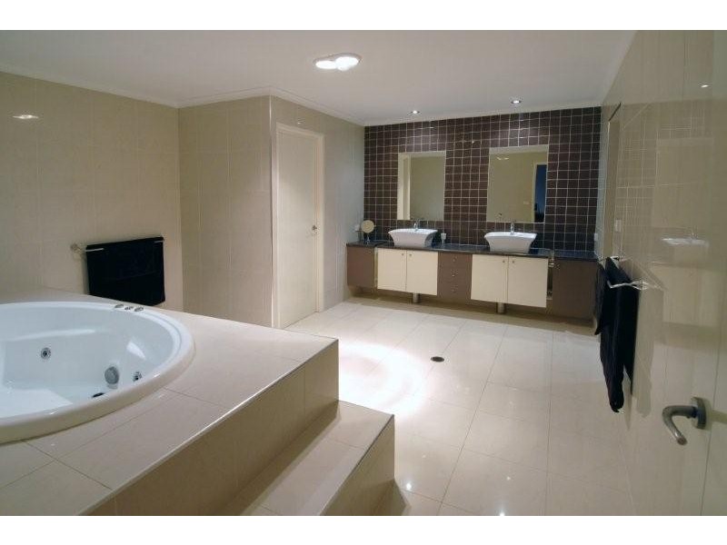 46 Ascot Way, Little Mountain QLD 4551