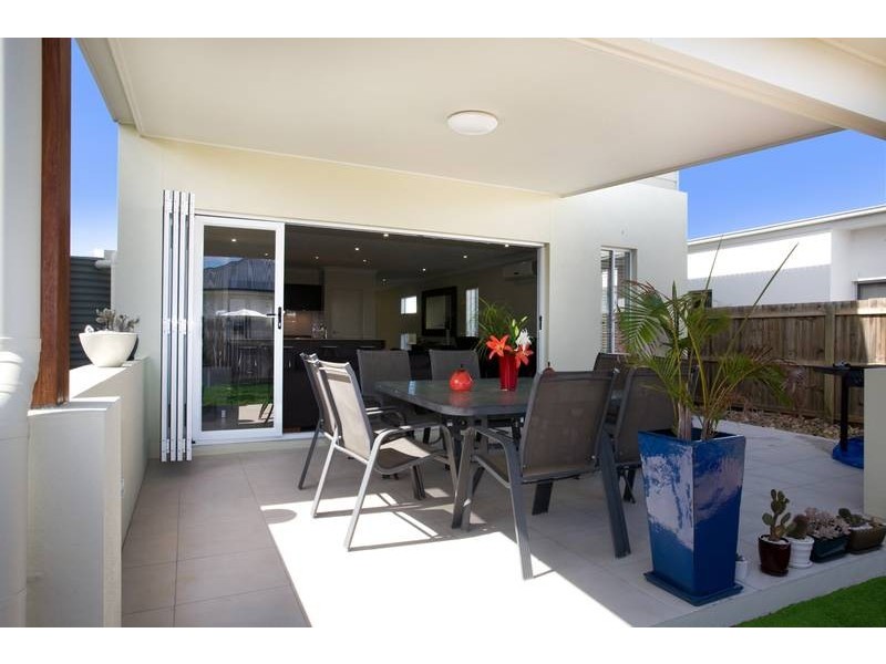 8 Outrigger Street, Wurtulla QLD 4575