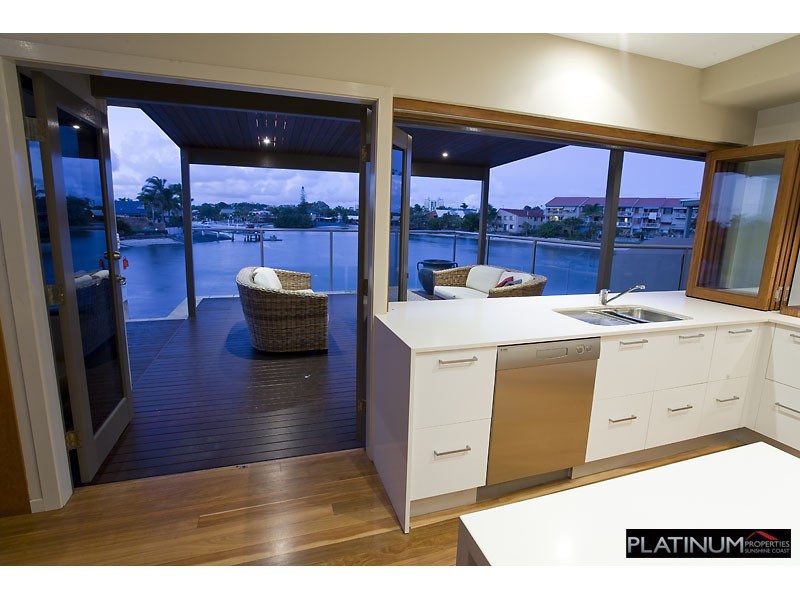 34 Coorumbong Close, Mooloolaba QLD 4557