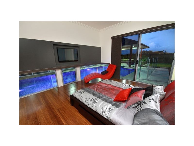 46 Whitehaven Way, Pelican Waters QLD 4551