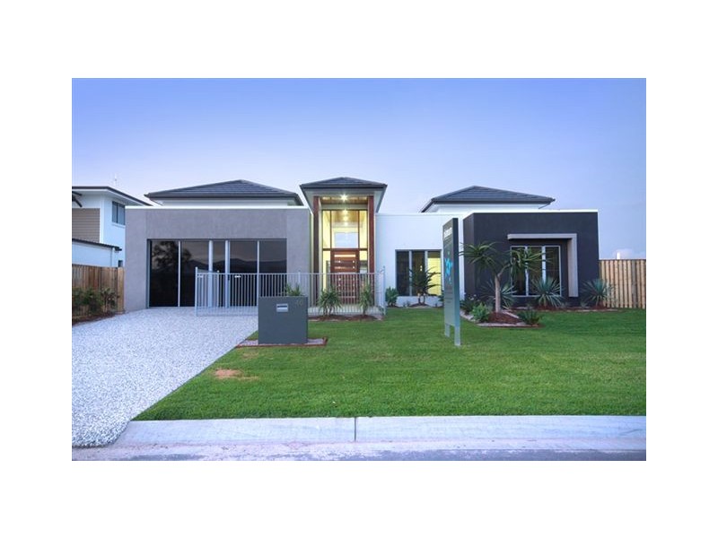 46 Whitehaven Way, Pelican Waters QLD 4551